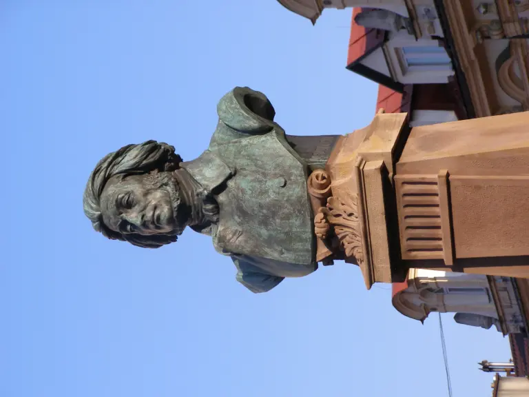 Monumento a Adam Mickiewicz