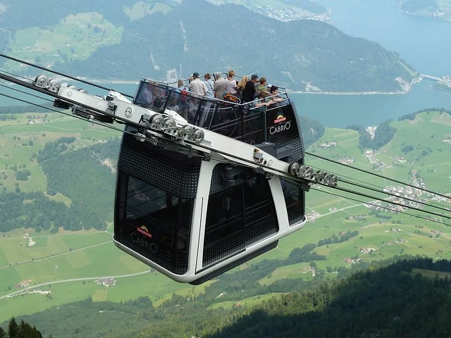 Teleférico CabriO del monte Stanserhorn
