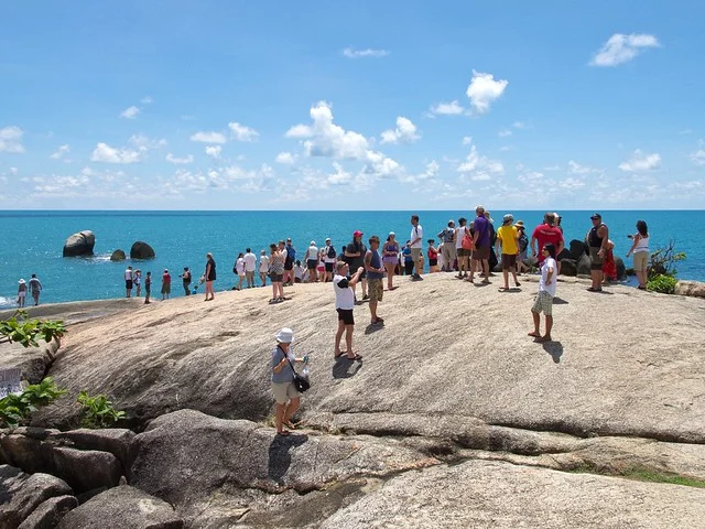 Rocas Abuela y Abuelo (Hin Yai/Hin Ta)