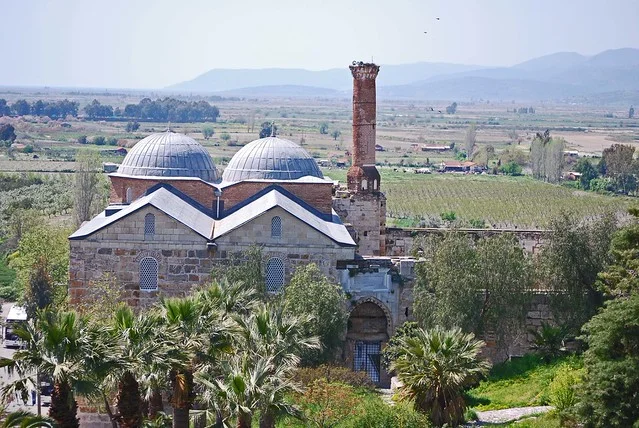 Mezquita de Isa Bey
