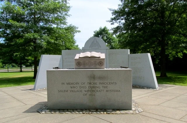 Memorial de los Juicios por Brujería de Salem