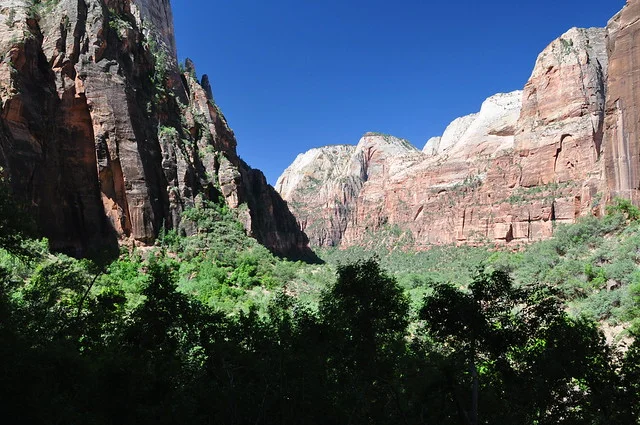 Sendero de la Roca Llorona