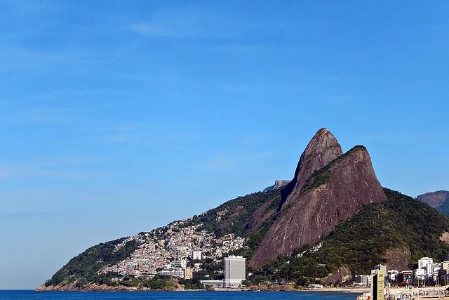 Morro Dois Irmãos