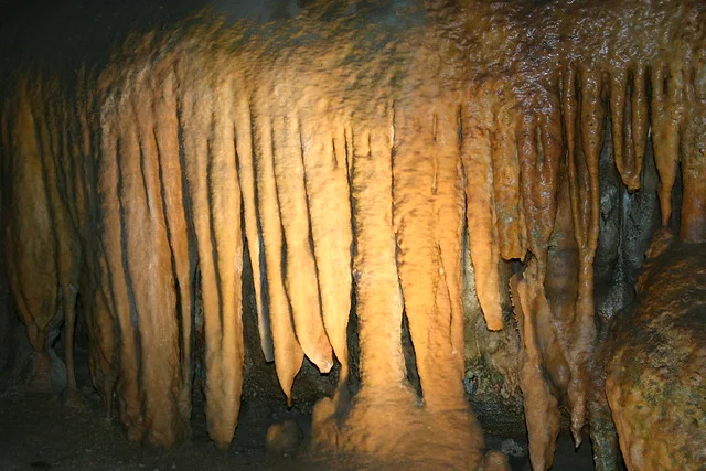 Cavernas Prohibidas