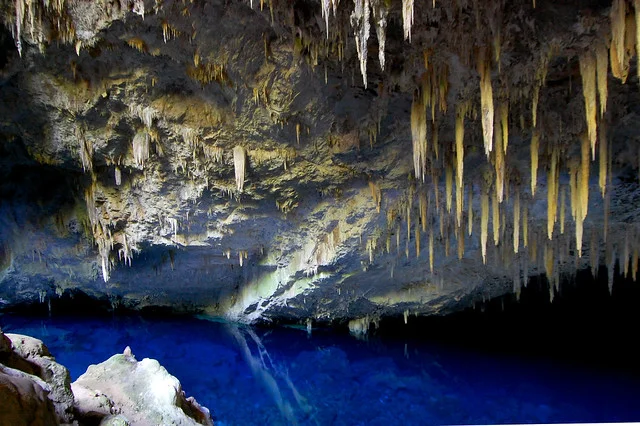 Gruta del Lago Azul