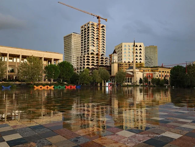 Plaza Skanderbeg (Sheshi Skënderbej)