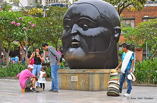Plaza Botero