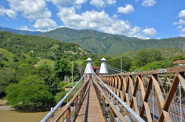 Puente de Occidente