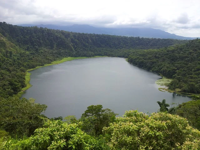 Lago Hule