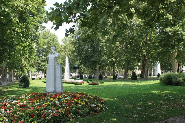 Parque Zrinjevac (Plaza Nikola Šubić Zrinski)