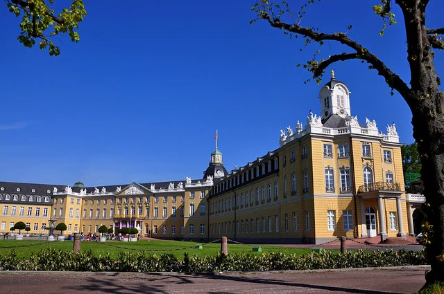 Palacio de Karlsruhe (Schloss Karlsruhe)
