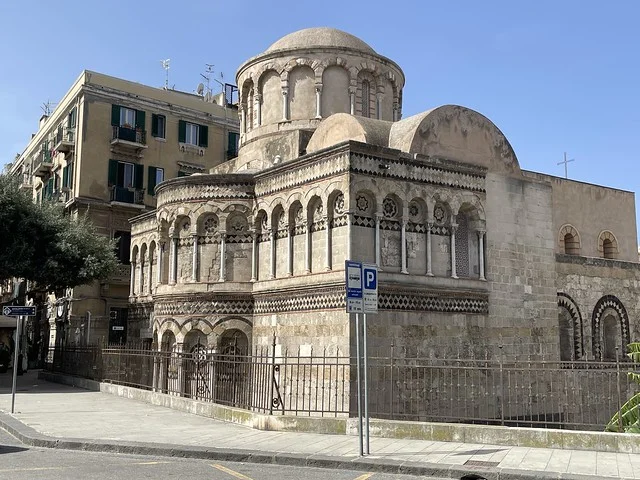 Iglesia de la Santísima Anunciación de los Catalanes