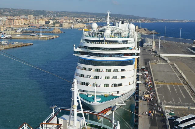Puerto de Cruceros de Livorno (Terminal de Cruceros de Livorno)