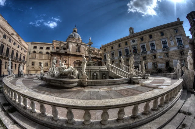 Plaza y Fuente Pretoria