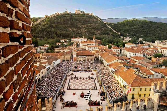 Plaza de los Caballeros