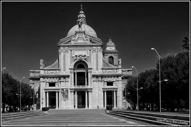Basílica de Santa María de los Ángeles de Asís