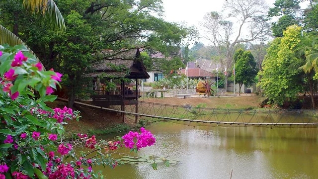 Mini Malasia y Parque Cultural de la ASEAN