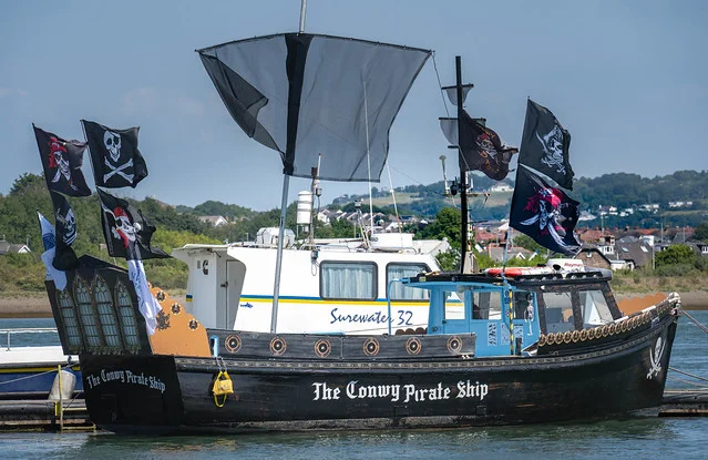 Barco pirata Jolly Roger