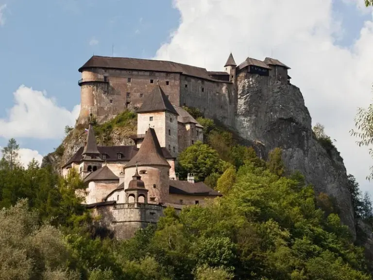 Castillo de Orava