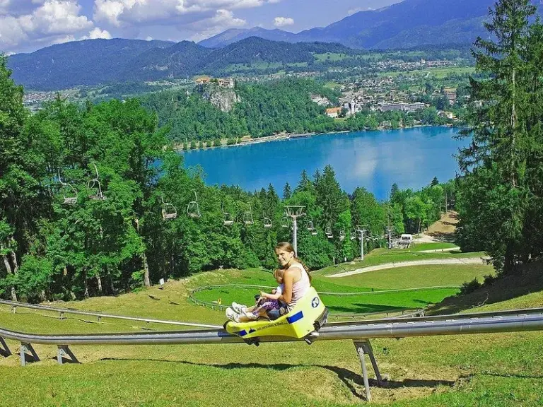 Área de recreo de Straza Bled