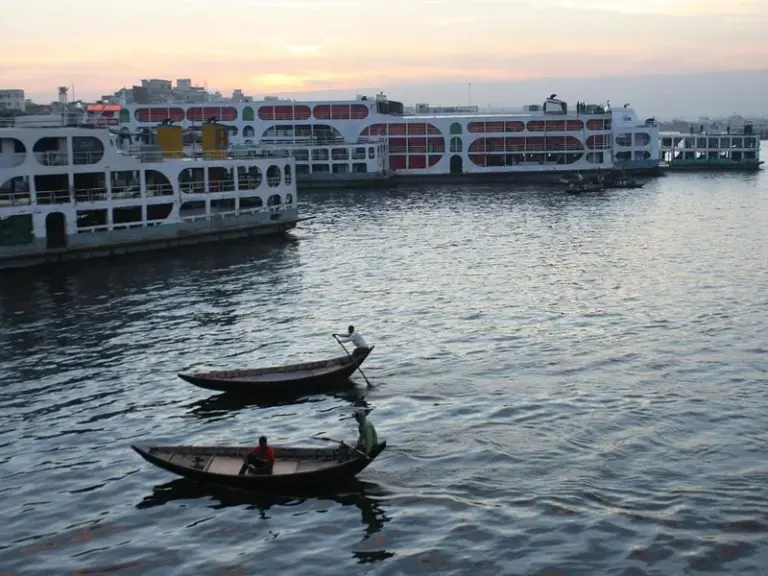 Puerto de Sadarghat