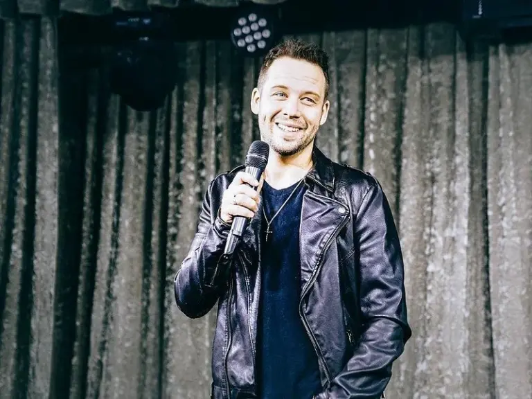 Showroom Brandon Styles