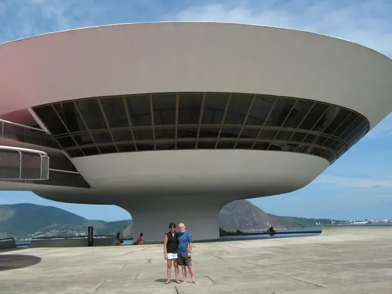 Museo de Arte Contemporáneo de Niterói (MAC)