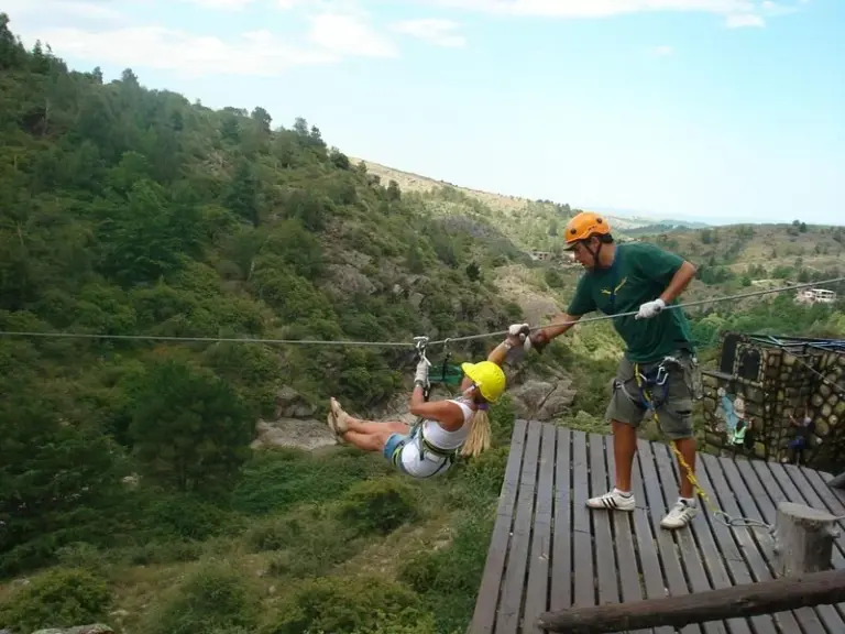 Parque Aventura Peñón del Águila