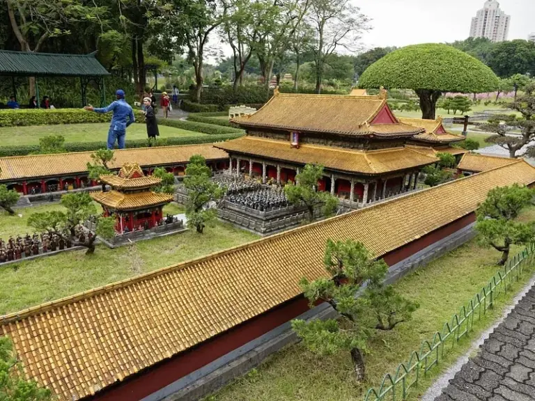 Pueblo Folclórico China Espléndida