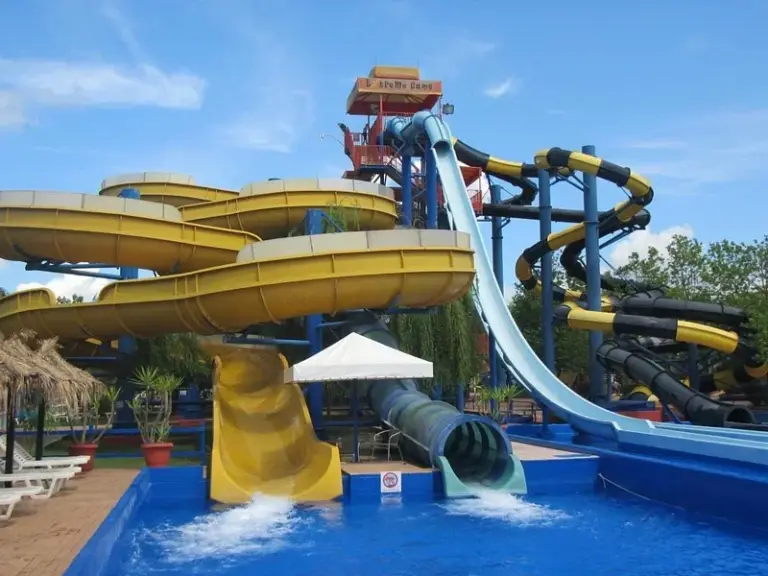 Parque Acuático Aqualand Corfú
