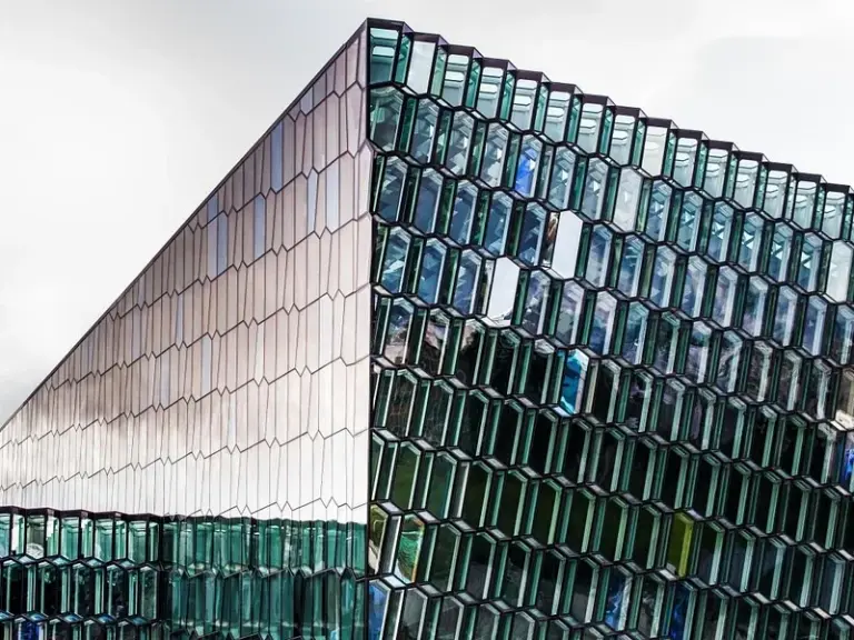 Harpa (Sala de Conciertos y Centro de Congresos de Reikiavik)