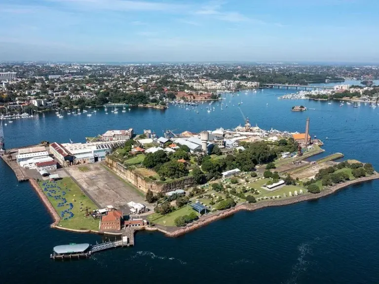 Isla Cockatoo