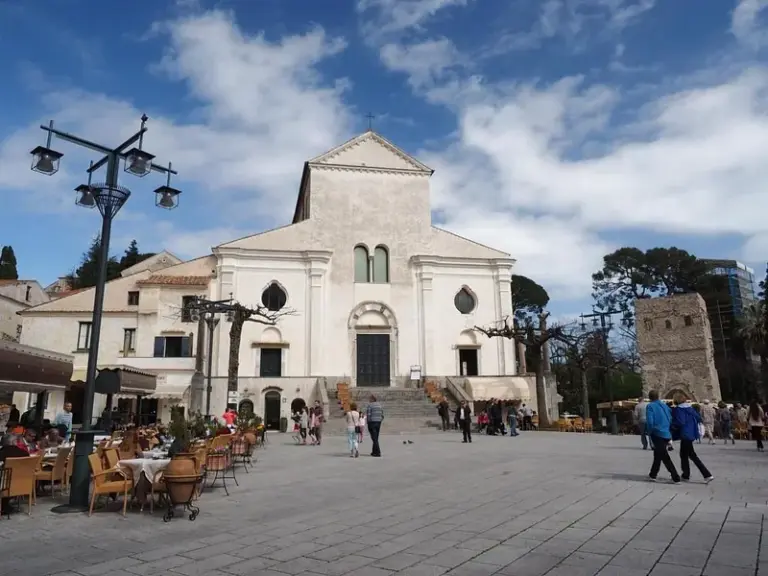 Duomo de Ravello (Basílica de Santa María de la Asunción y San Pantaleón)