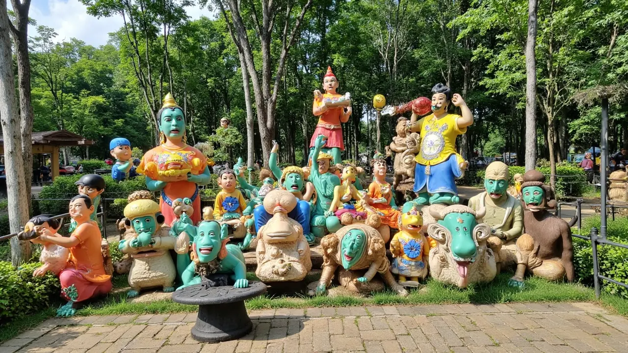 Escenas vívidas de la mitología china en Haw Par Villa, un parque temático único en Singapur Estatuas coloridas y escenas mitológicas en Haw Par Villa